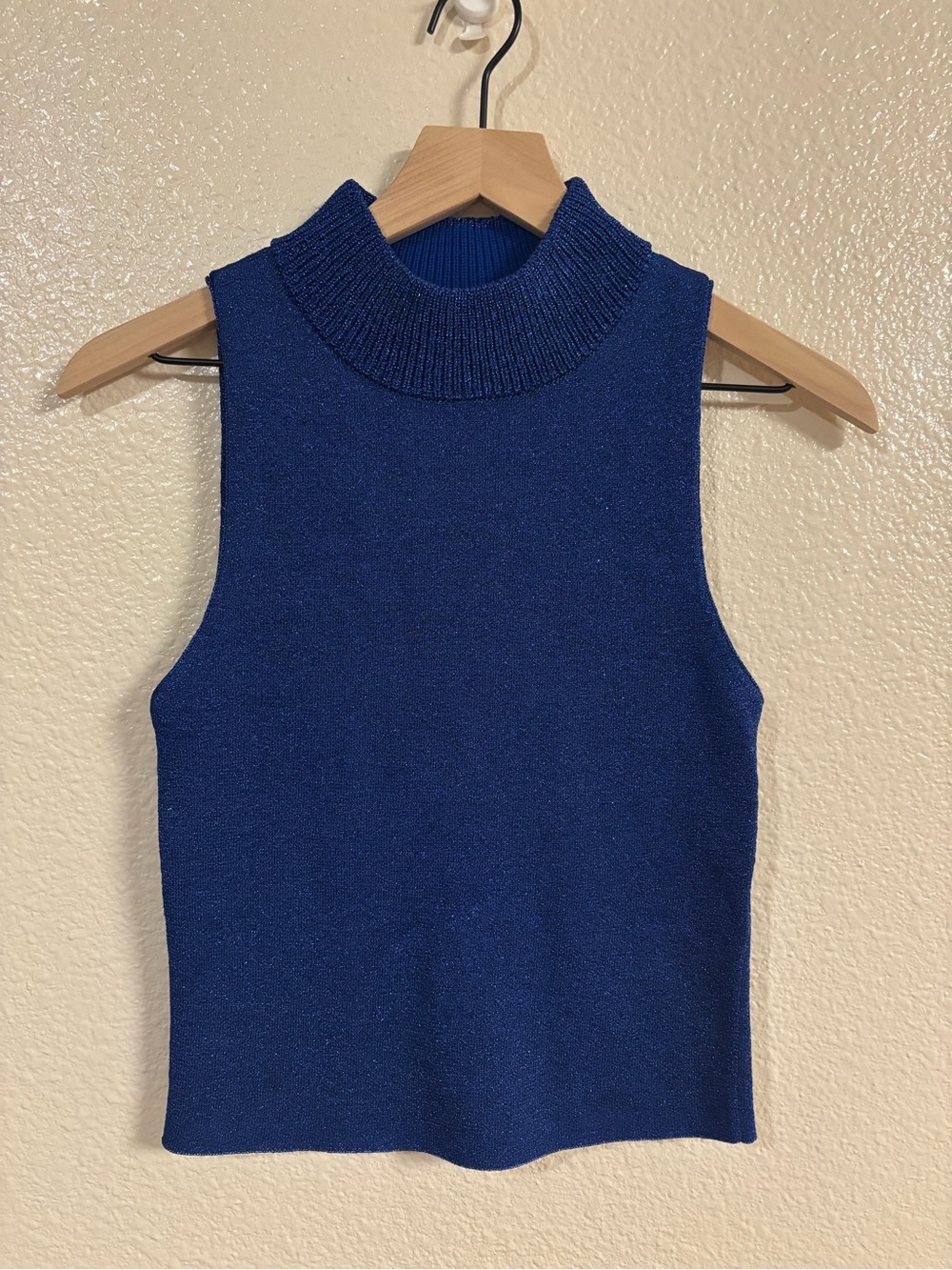 ALICE + OLIVIA Mock Neck Sleeveless Top in Sparkle Blue